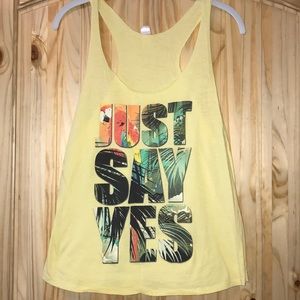 Light yellow “just say yes” tropical tank